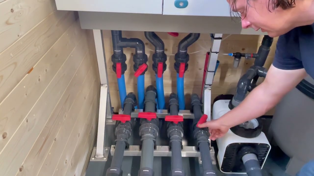 Het reinigen van de rolluiknis met Leisure Pools