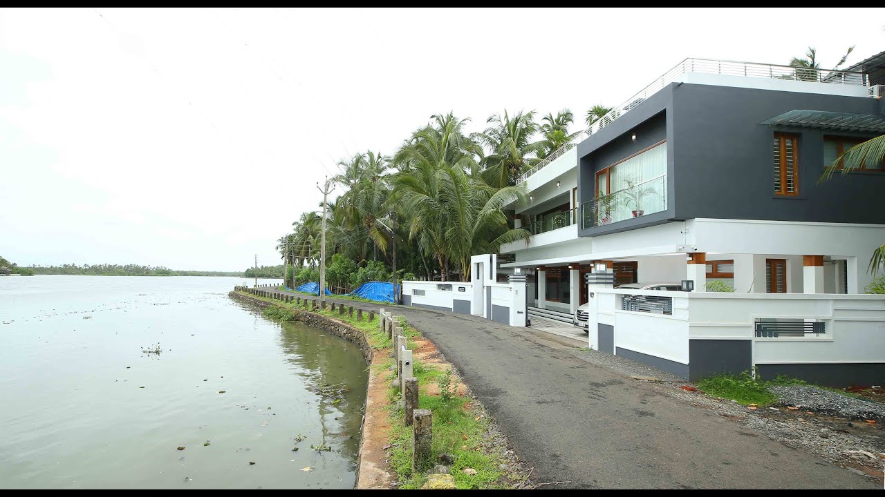 A house with a heavenly view...Beauty by the river....