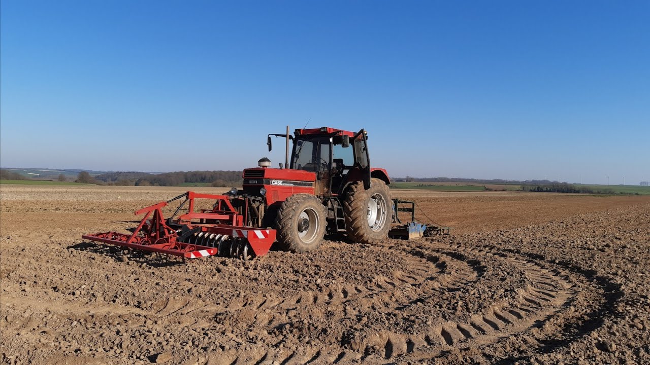 le rodage continu ! Case IH 1455 XL à la préparation de sol + John Deere 3050 au semis de betterave