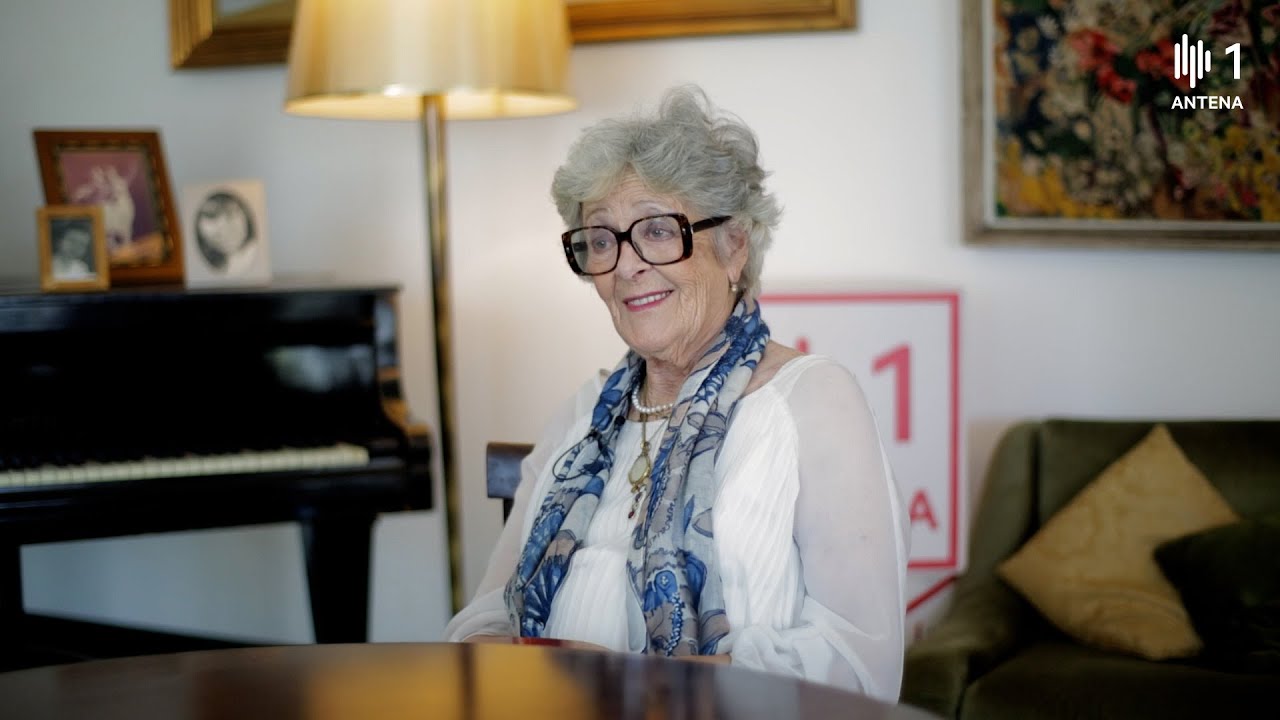 Simone de Oliveira | Os Artistas da Casa | Antena 1