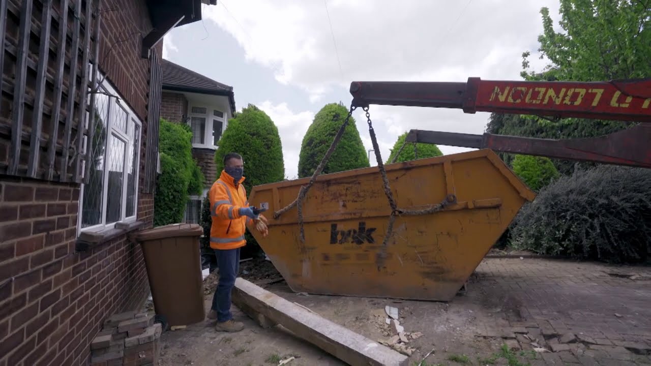 Przy wyładunku skipa był blisko zahaczenia o linie! [Brudna robota - czysty zysk]