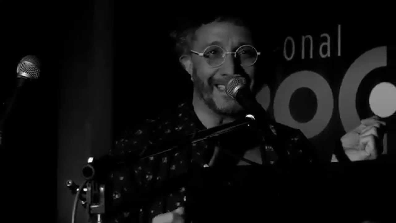 Fito Páez en Nacional Rock: Charla íntima y musical con Gillespi