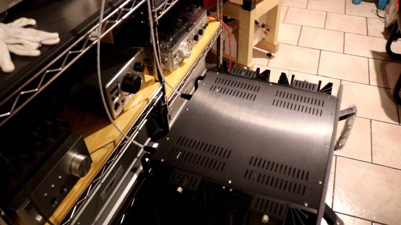 Mark Levinson No. 23.5, Nagra PL-L, Emm Labs DAC2x, Spectral 3000 and Spendor SP100r2