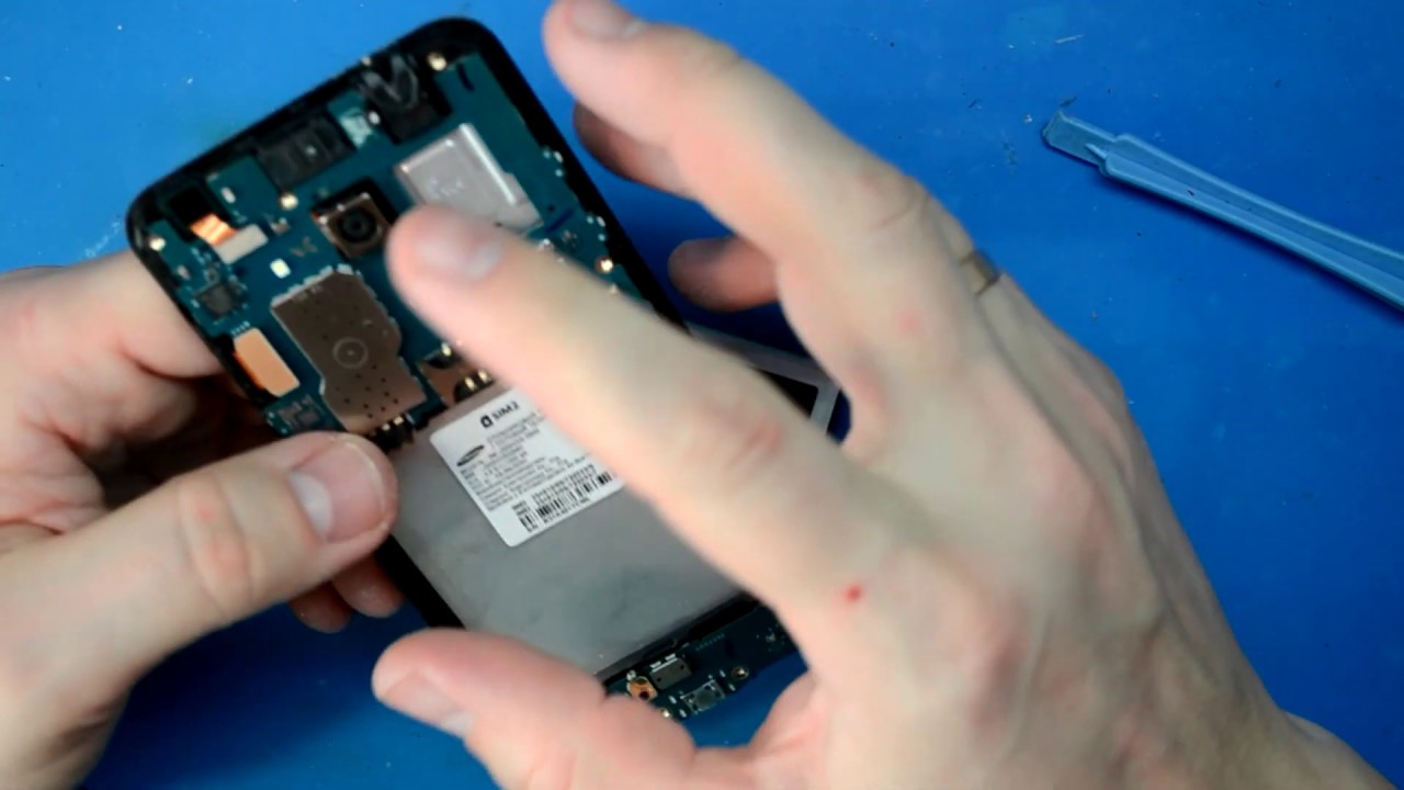 Samsung J320H не включается, не заряжается.