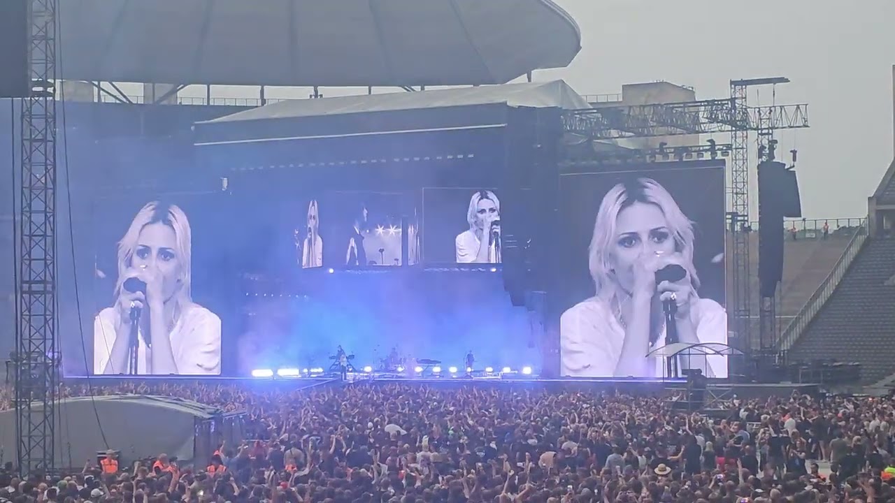 Linkin Park - Where'd you go + Waiting for the end (Live June 18th, Berlin) From Zero World Tour