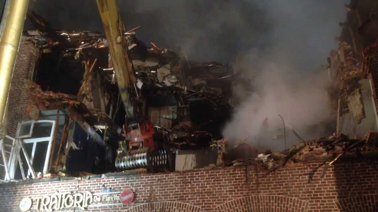 Gasexplosion und Feuer - Lüneburg Altstadt (THW OV Stelle-Winsen 1/2)