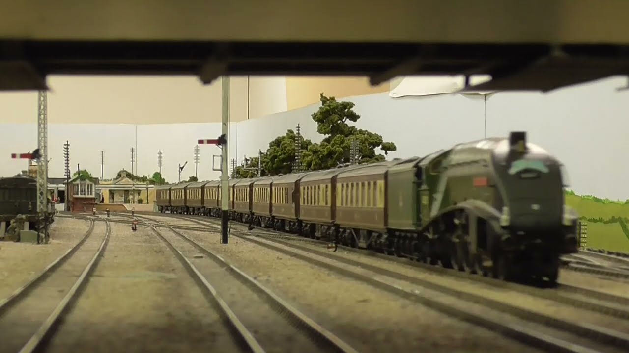 On test: Hornby Dublo die-cast A4