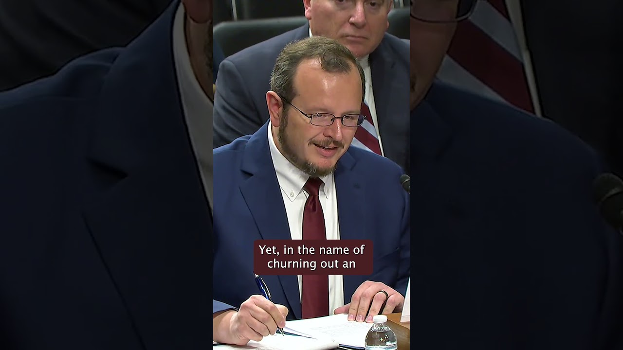 &ldquo;That&rsquo;s a Lie&rdquo; ICE Whistleblower Slams Agency&rsquo;s Violent Tactics