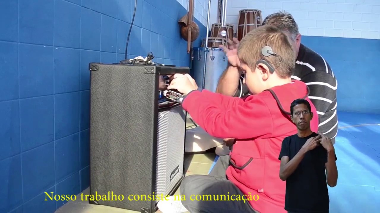 O surdo e o surdo-cego no ensino regular
