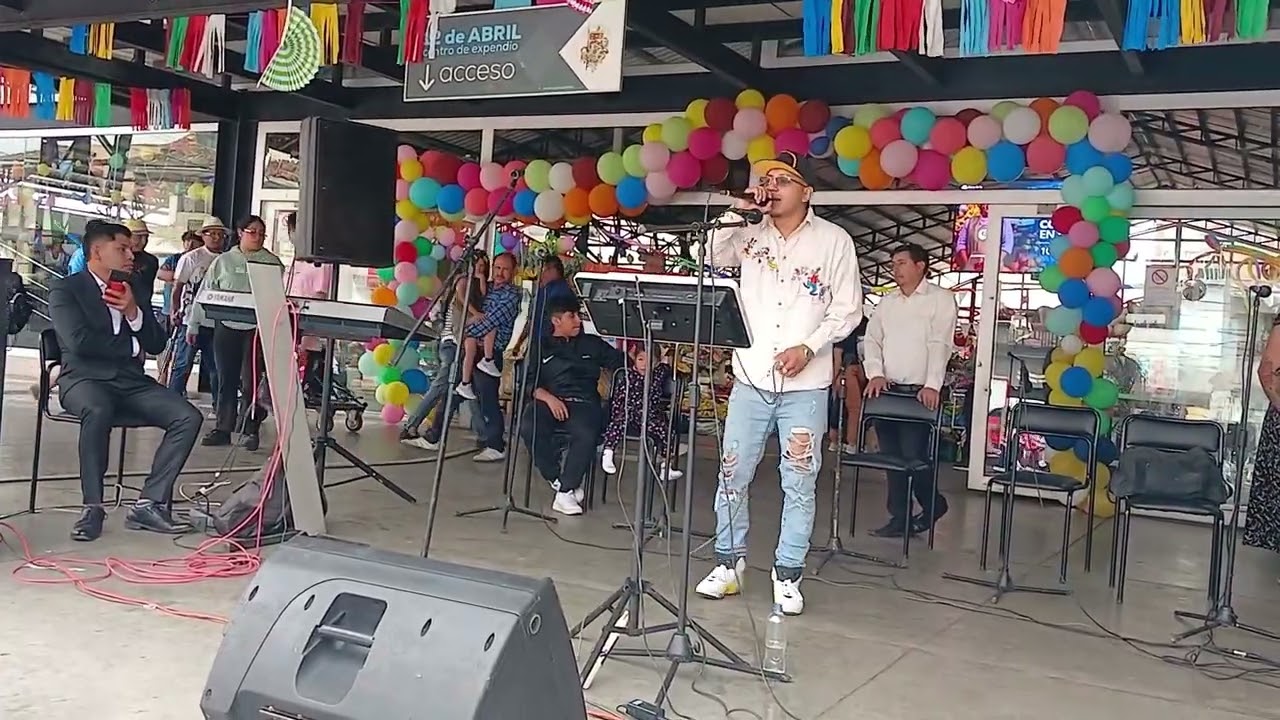 Rm Charlotte  - Mi Loca Cantando En Vivo Carnavales ( Regueton )