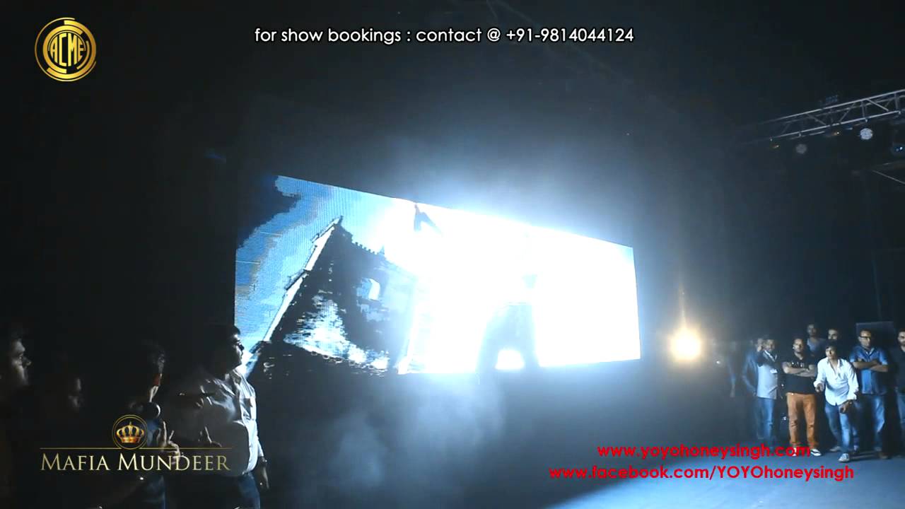 Yo Yo Honey Singh LIVE @ MUMBAI (12-12-12) PART-1