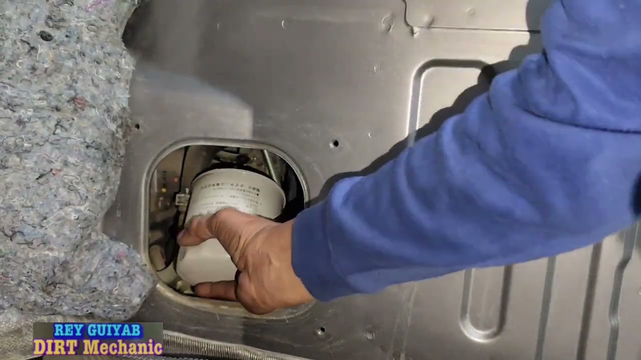 NISSAN nv350:  Change oil and Flushing. | DIRT MECHANIC