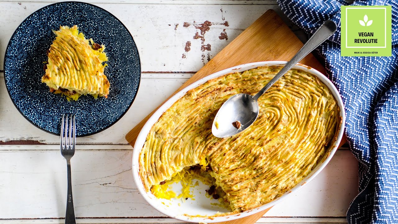 HOLLANDSE ZUURKOOLSCHOTEL (en het is gewoon VEGAN, hoe dan?! 😱) | @veganrevolutie door Jessica Süter