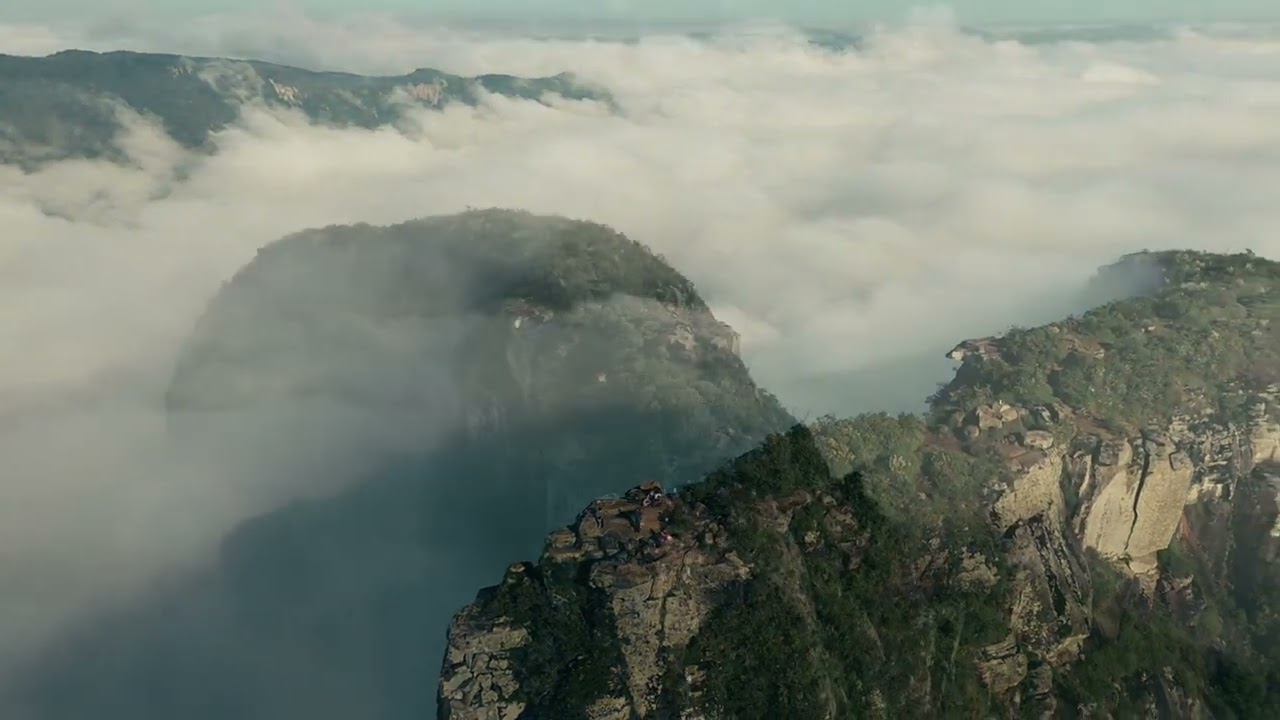 Pico Caratuva Drone