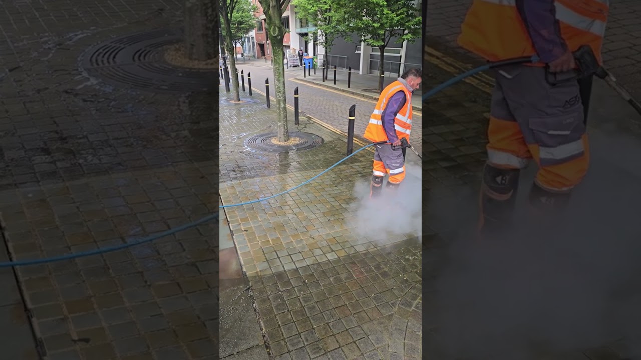 Pressure Jet Washing - Paving Cleaning Manchester
