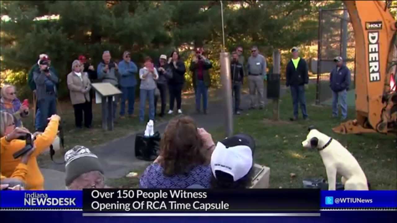 Former Bloomington RCA Employees Open 25-Year-Old Time Capsule