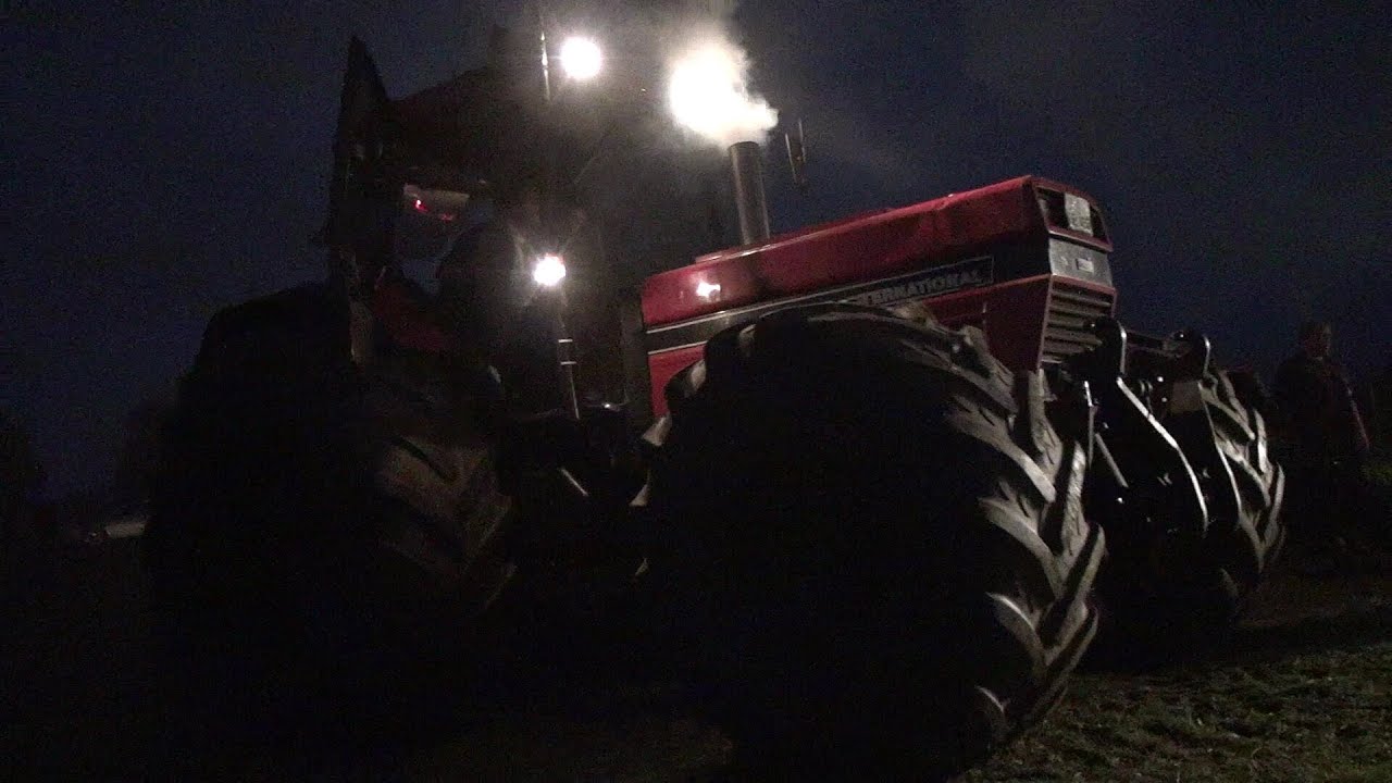 Bauernschreck IHC 1455 XL Traktor Day and Night always Full Pull [official Version]