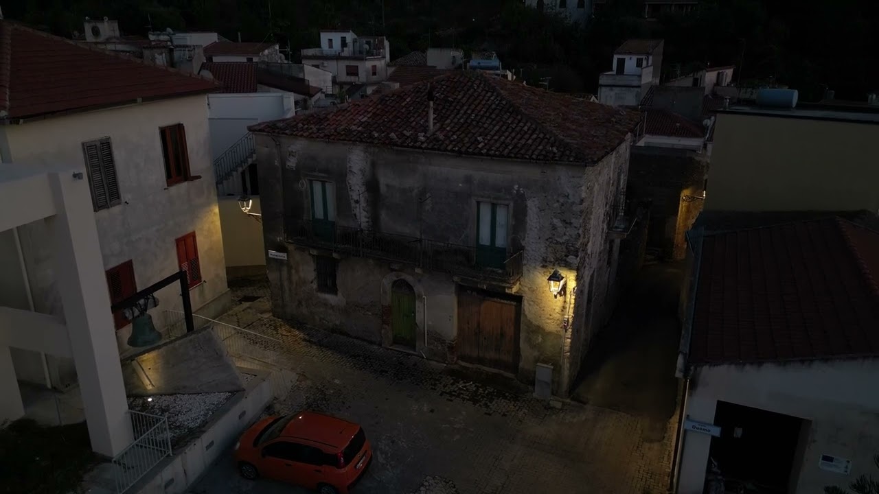 4 min a Capri Leone