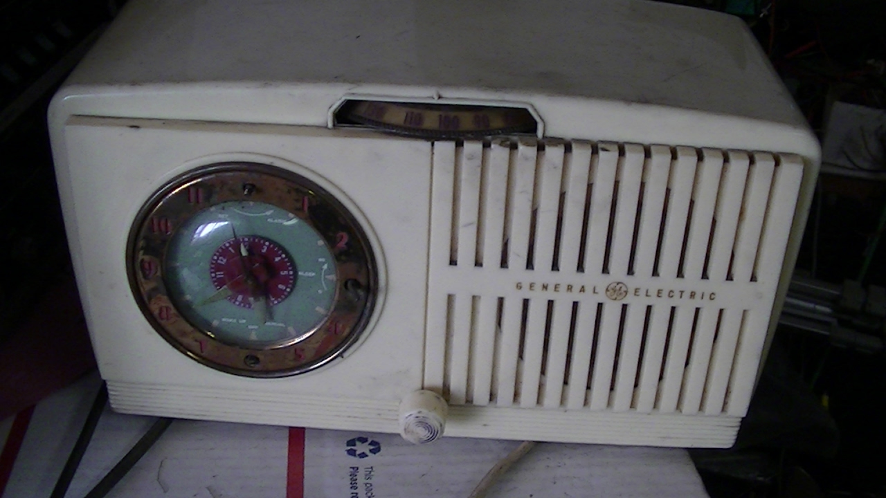 1951 GE AA5 AM Clock Radio Repair