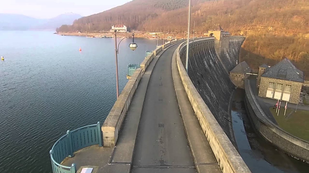 Edersee Staumauer Hemfurth gefilmt mit Multikopter DJI Phantom 2 Vision plus