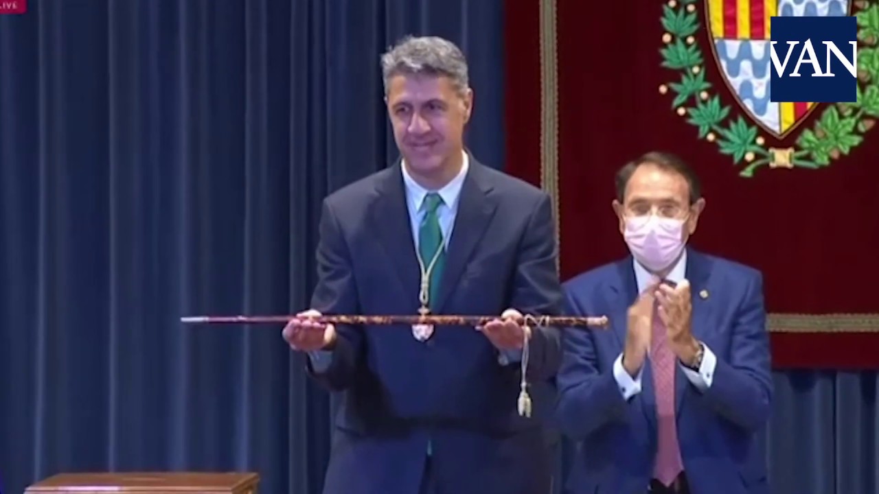 García Albiol recupera entre lágrimas la alcaldía de Badalona
