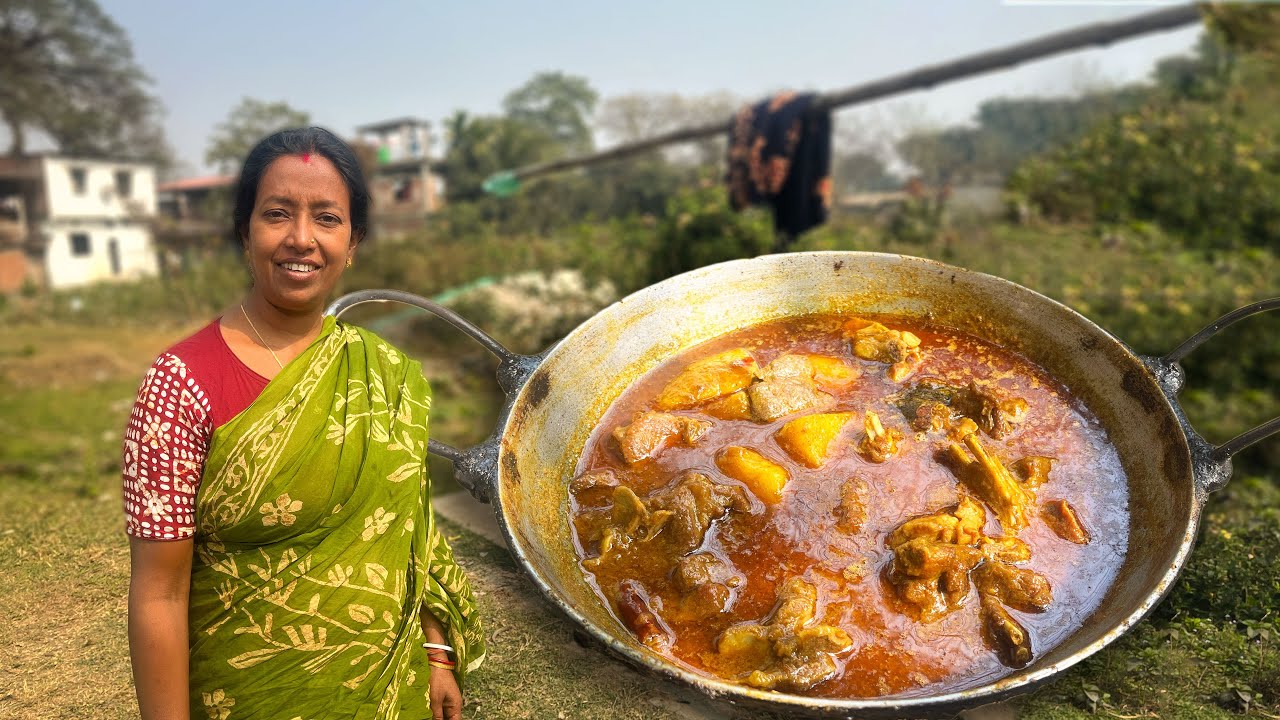 Mutton curry, সকালবেলা কচু বাটা দিয়ে ভাত খেয়ে মা রান্না করলো আলু দিয়ে খাসির মাংস | Maa meye vlog