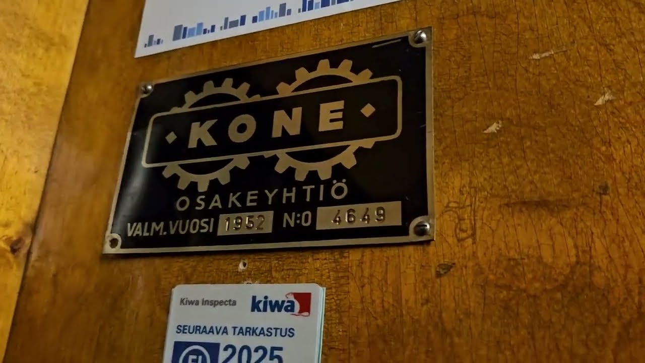 Amazing 1952 Kone traction elevator/lift in Puutarhurinkatu 28B, Kouvola