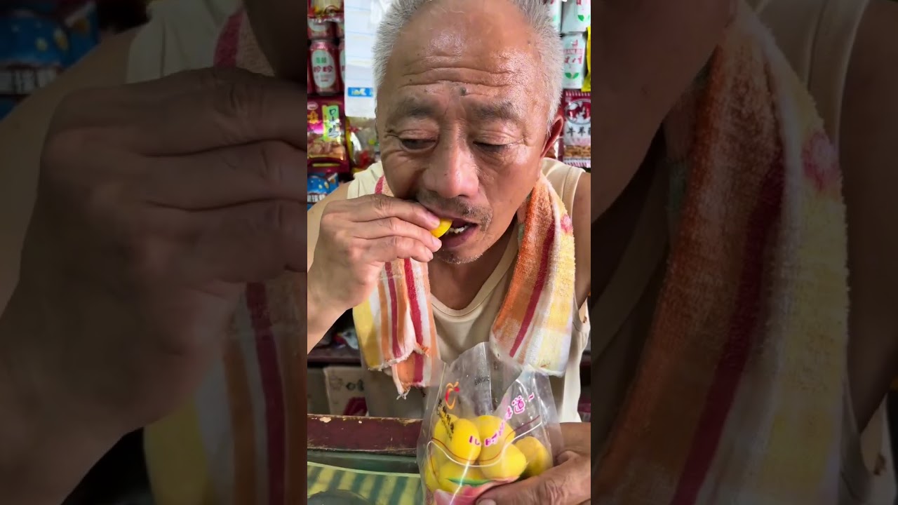 Koleksi besar camilan masa kecil, penuh kenangan!