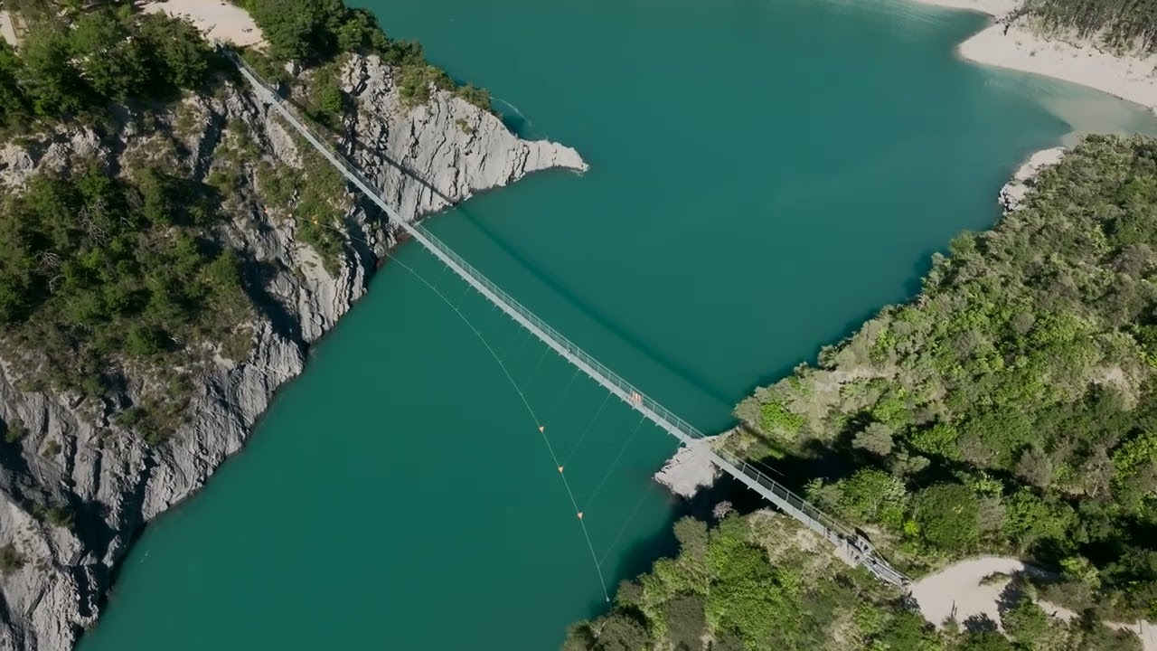 Monteynard Passerelle Himalayenne