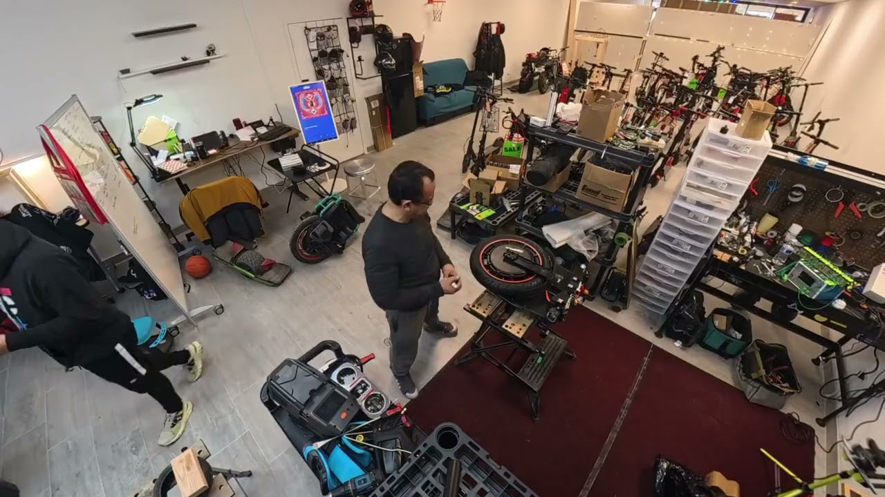 Inmotion P6 Tire Change and Diagnosis- time lapse edition