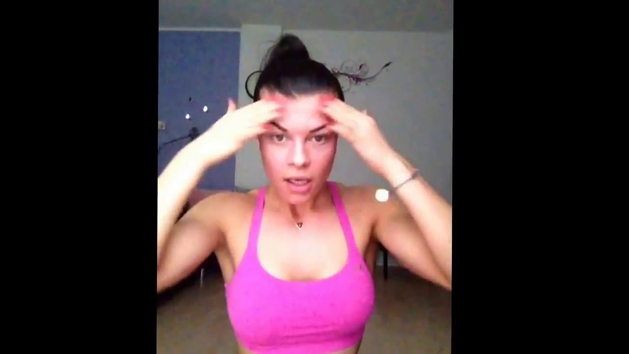 Natalia Gacka - 20 minutowy trening na uda i pośladki