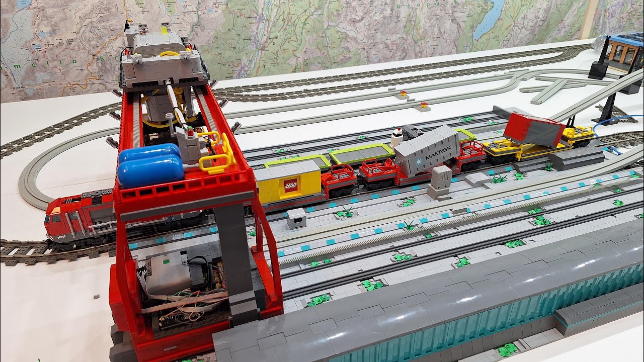 Automated container terminal WIP E55:  Reviving the red crane