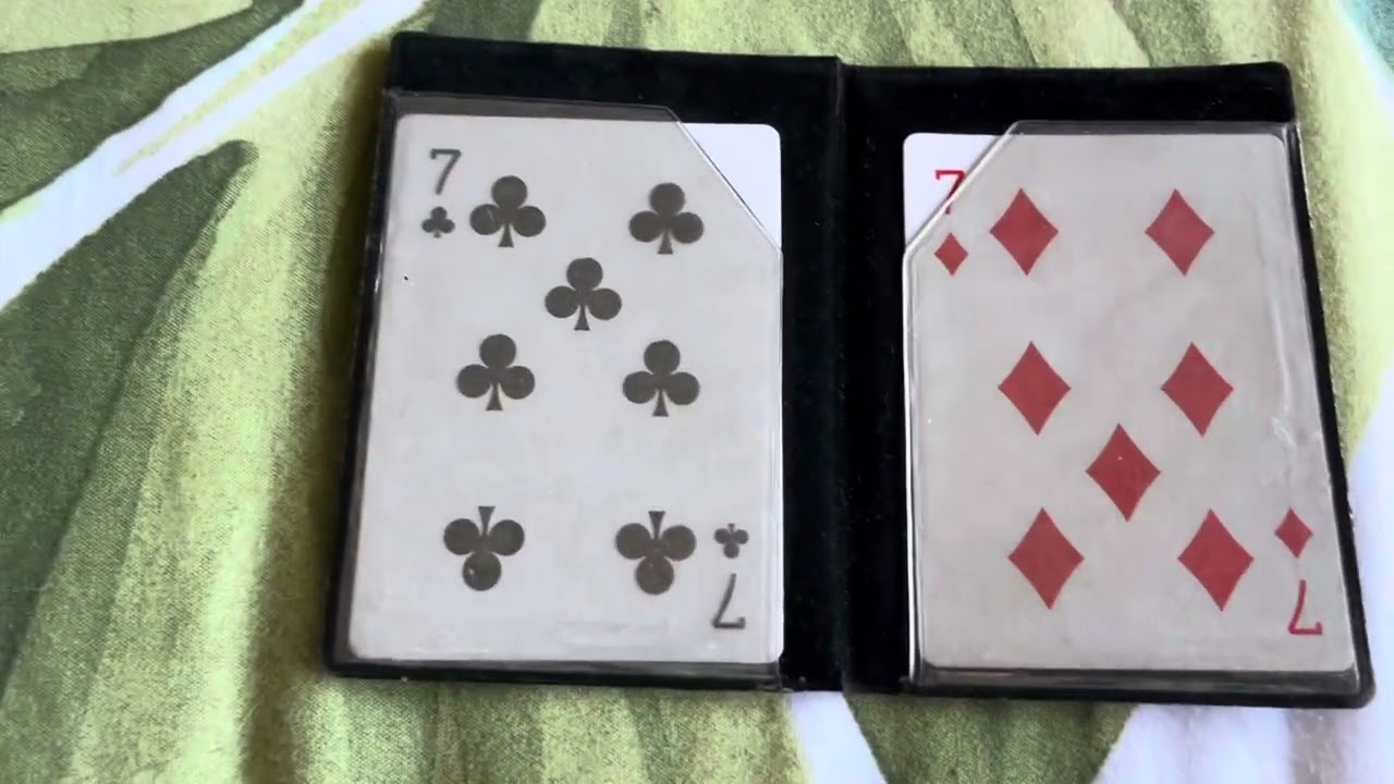 Incredible magic optical wallet card trick ￼great for Street magic and walk around ￼👍👍😎