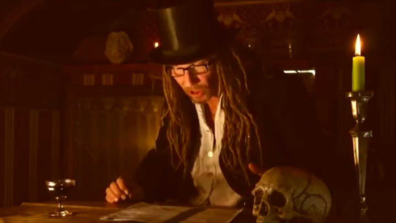 Trailer Theater Lilliput    (The Raven)
