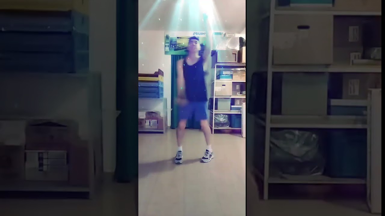 Panic at The Disco - La Devotee, coreografía