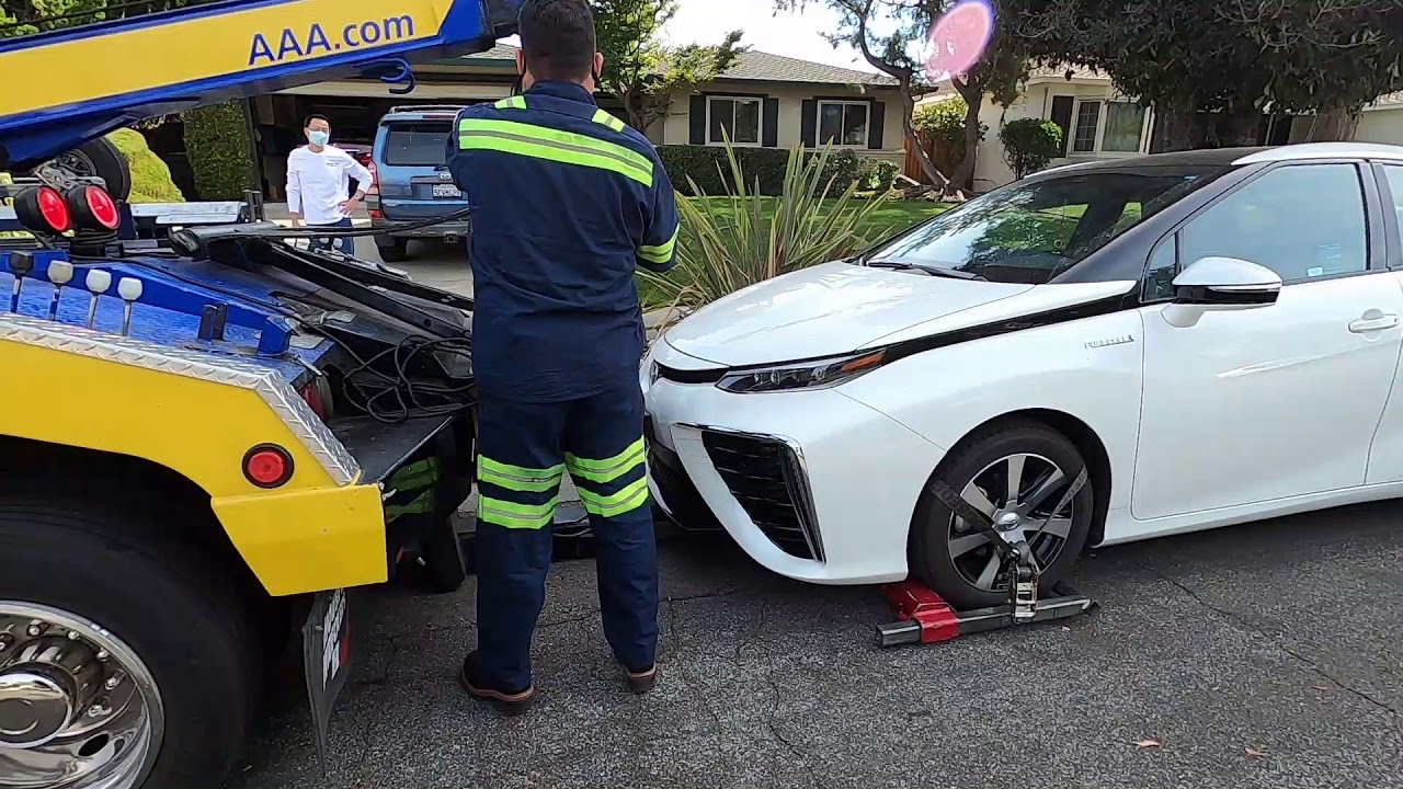 How To Tow A Car!!