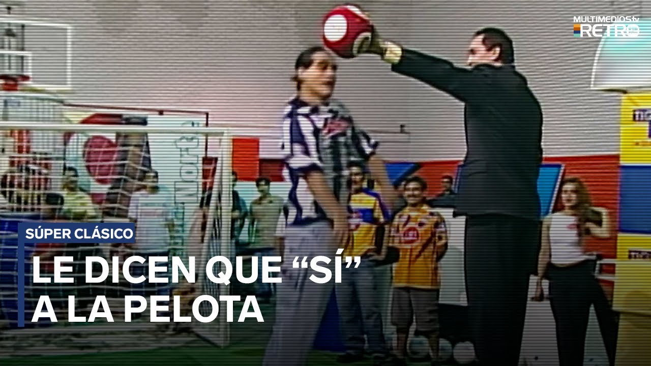 ¡Rematando la pelota de cabeza! | Super Clásico