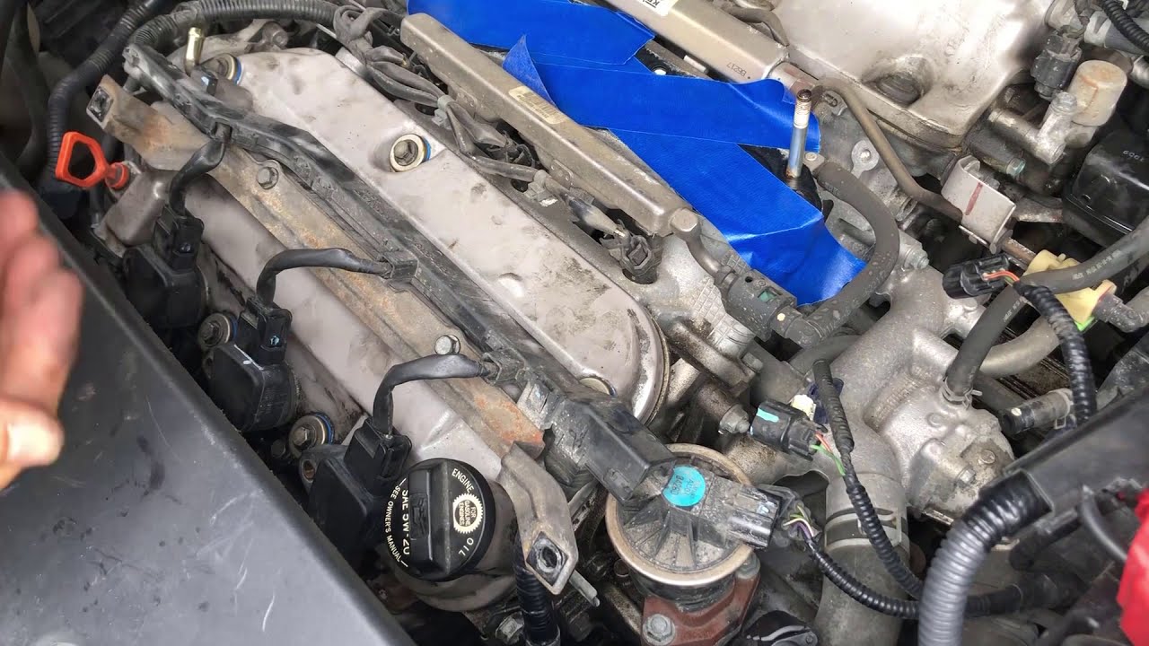 How to Replace Valve Cover Gaskets - 2006 Honda Odyssey Touring, FnF18 - Car 006 -