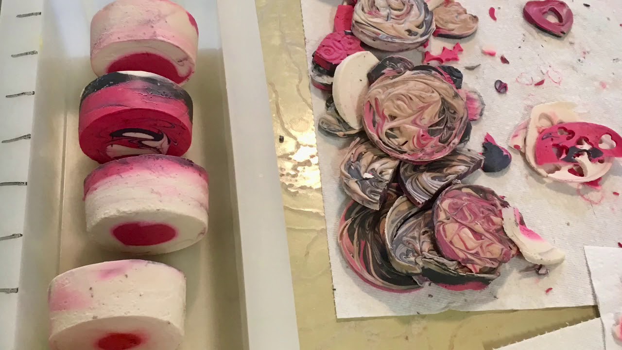 Making Dragon&rsquo;s Blood Soap