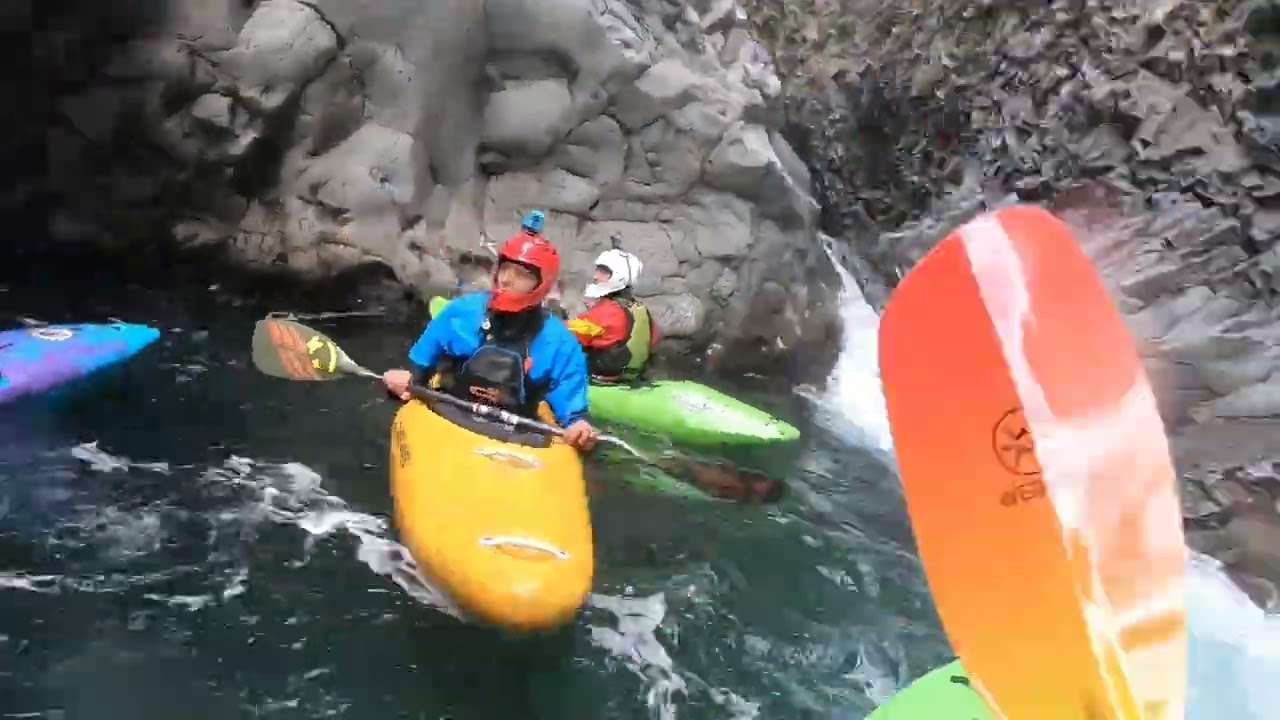 RAW Rio Claro Veintidos Saltos Whitewater Kayaking // CirleBoofTeam