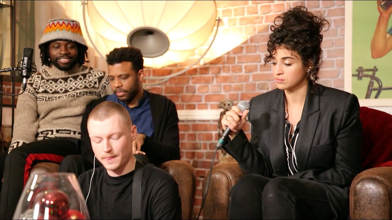 Camélia Jordana - Freddie Gray
