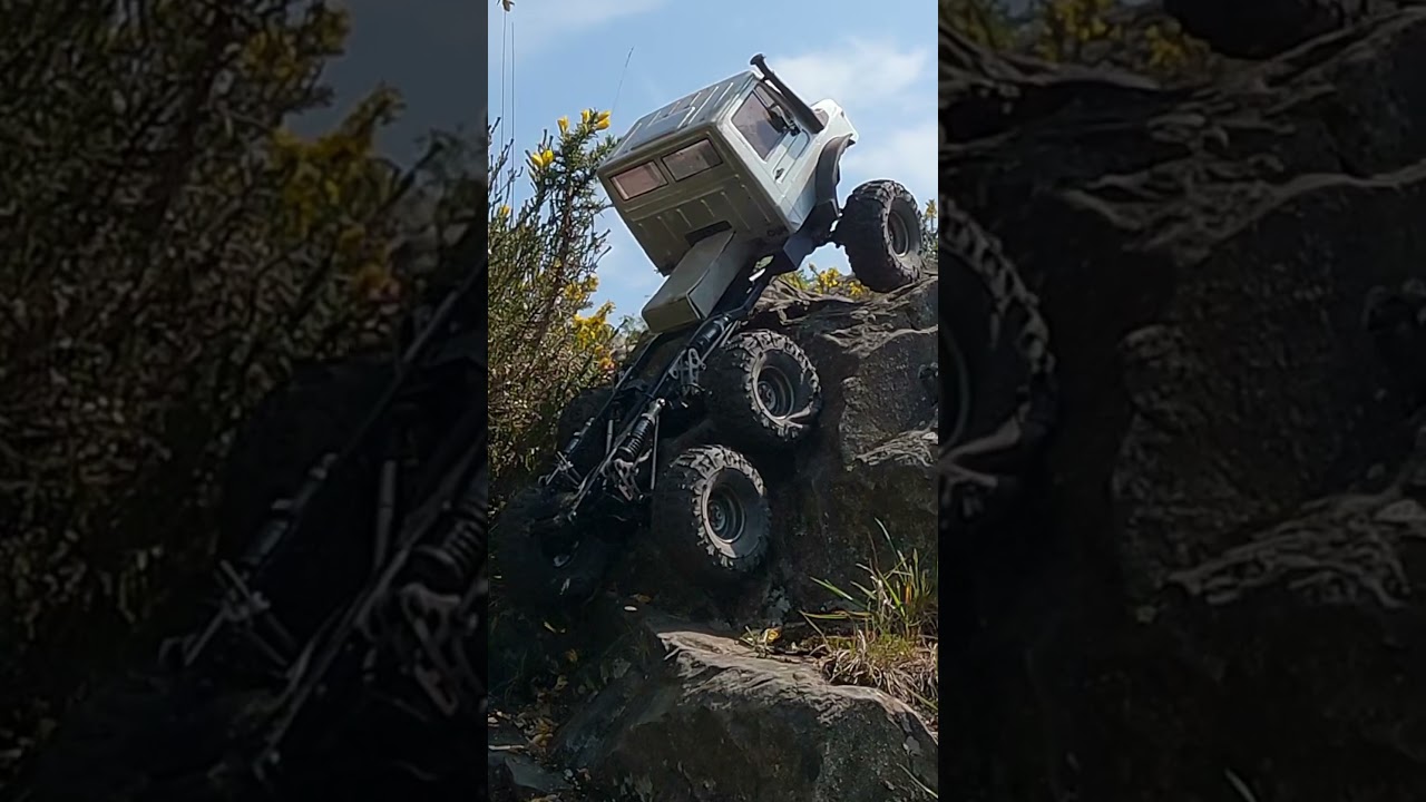 6x6 Unimog Comp Crawler with Cantilever Suspension 😍 #youtubeshorts #6x6 #crossrc #rc #nt6
