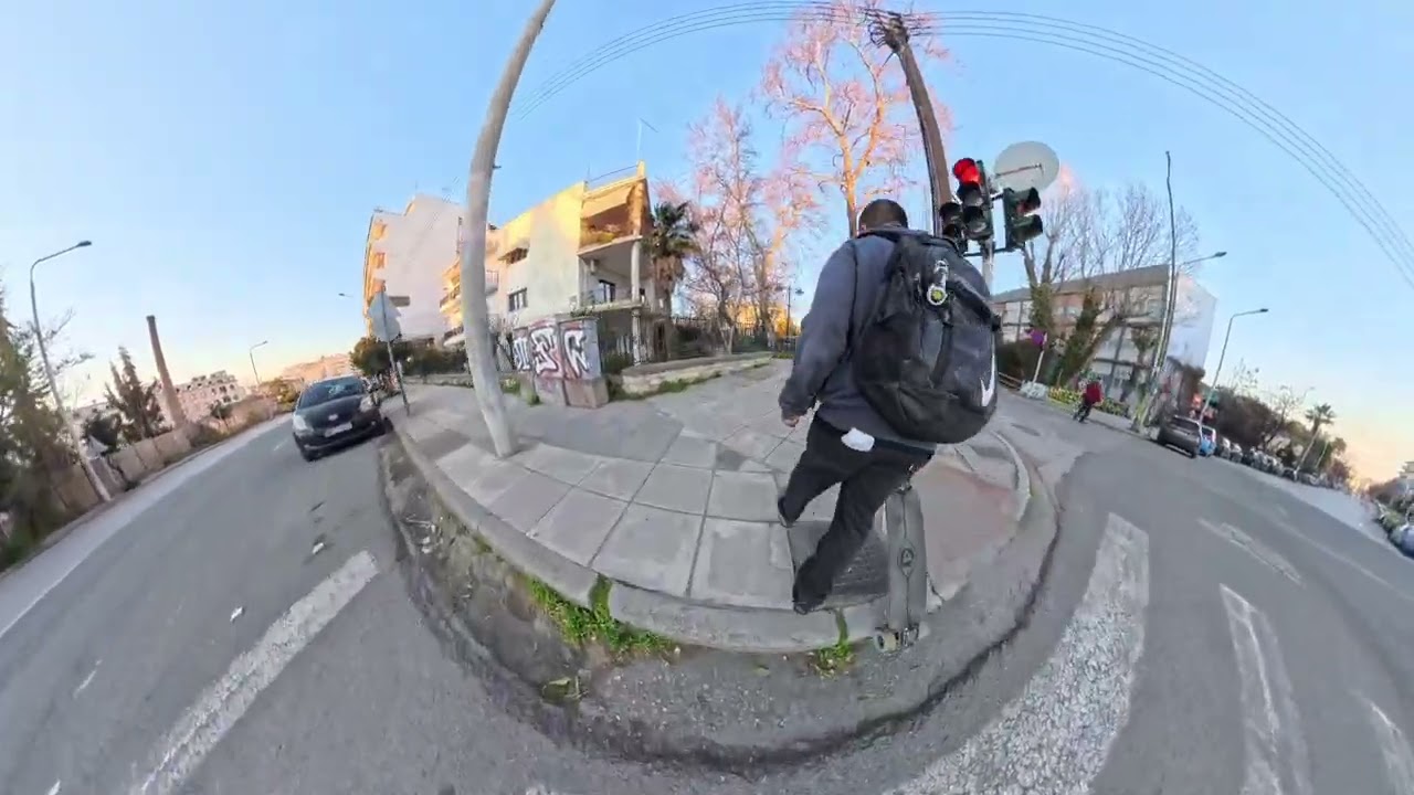 #longboardingdiary  Running in the street of Thessaloniki🇬🇷🇬🇷  #highlights  @PantheonLongboards 