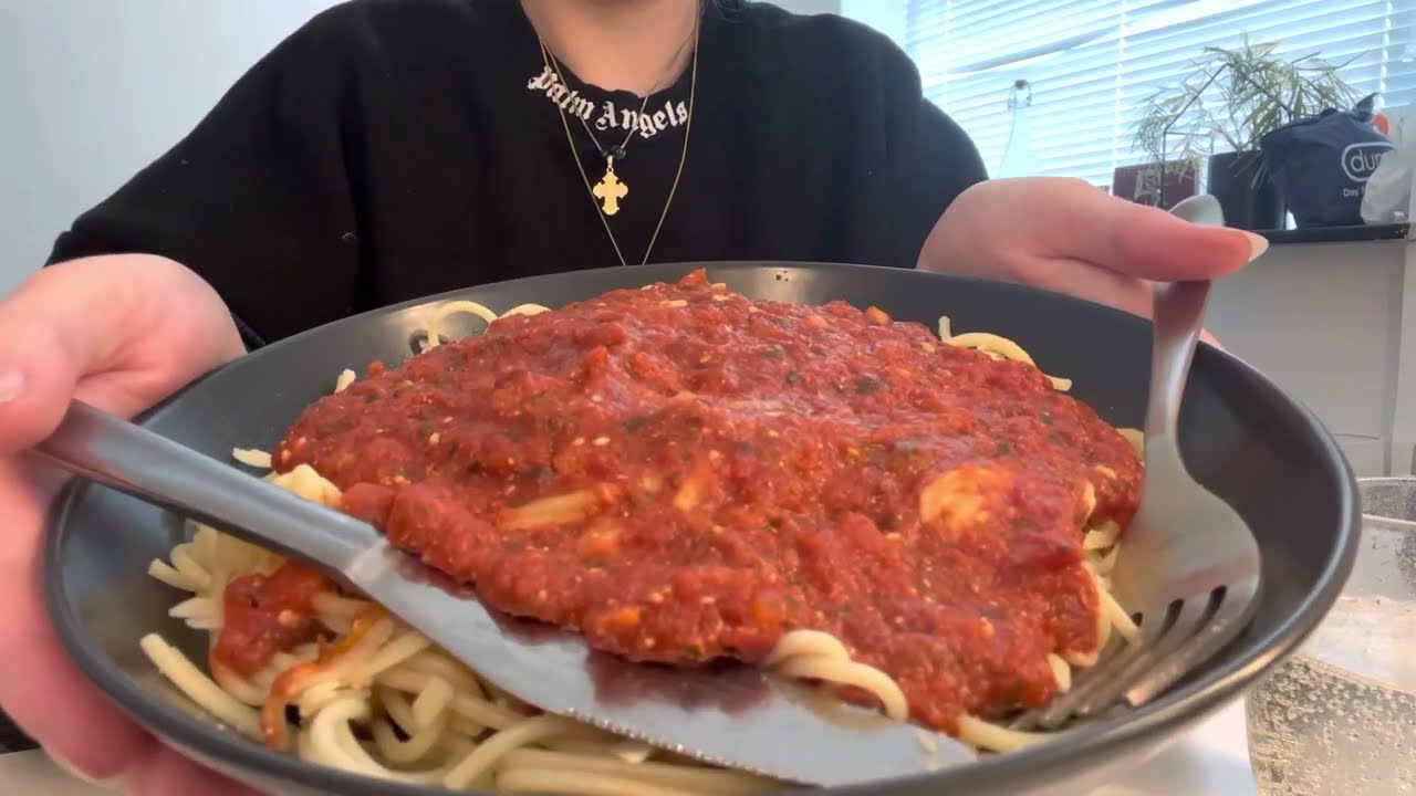 **ASMR** Spaghetti with marinara tomato sauce