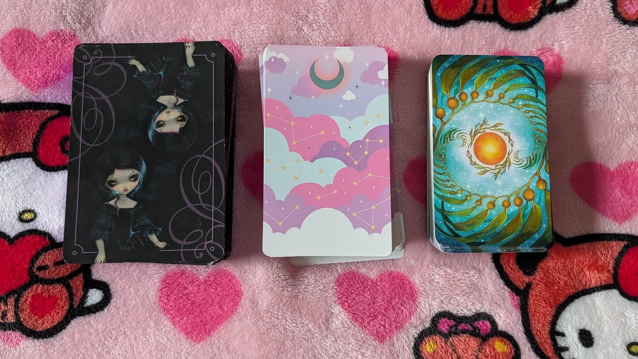 ASMR Pick a deck Tarot reading! How does your best friend feel about you?🤞👩‍❤️‍👩👩‍❤️‍👨 #asmrtarot 