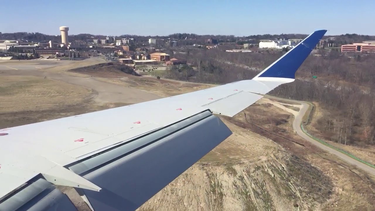 Delta CRJ-900 Landing in Pittsburgh KPIT