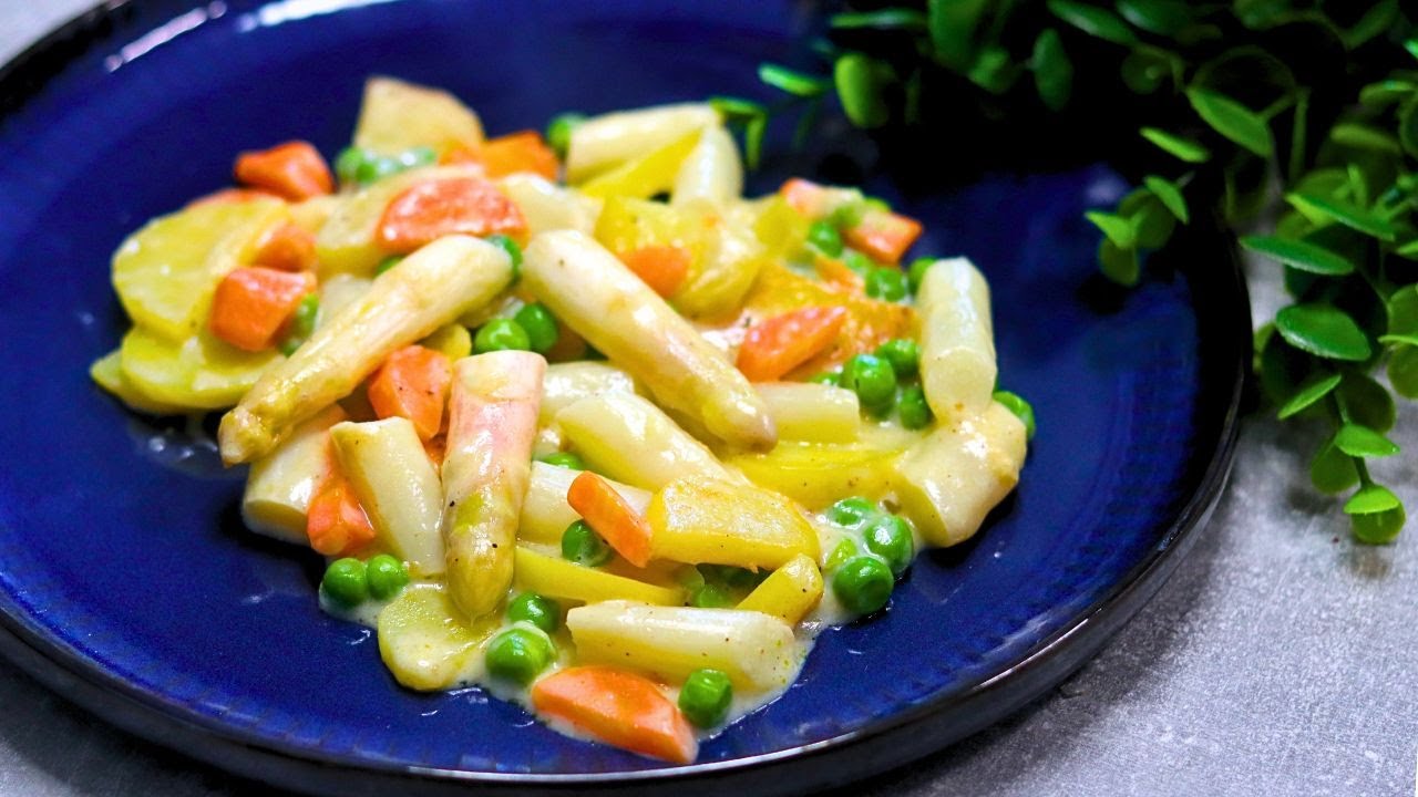 Ein Frühlingsklassiker neu interpretiert: Spargel-Ragout mit einer cremigen Sauce