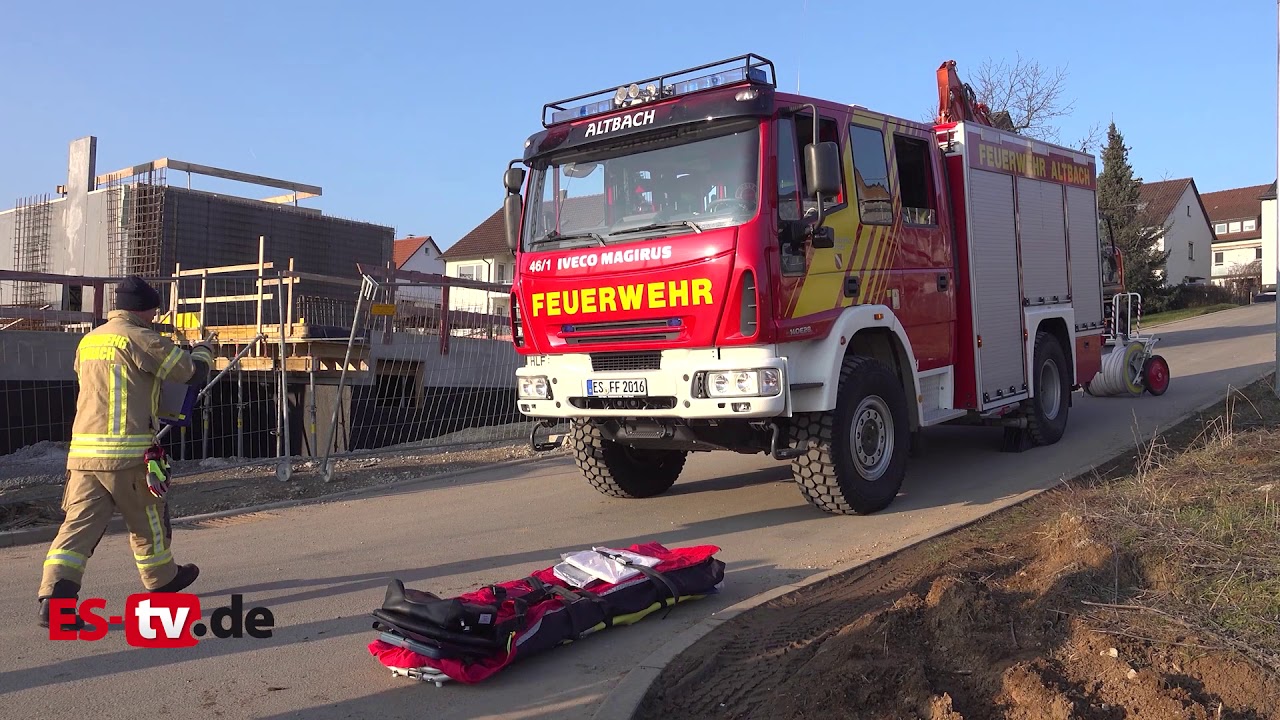 Altbach: Mann st&uuml;rzt mehrere Meter tief in Aufzugsschacht