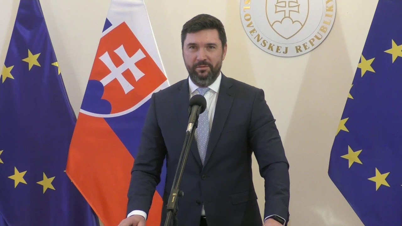 Brífingy po rokovaní vlády SR