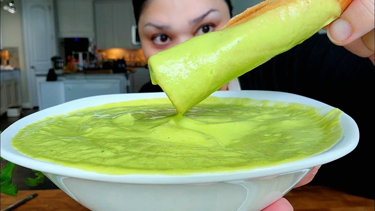 The AVOCADO DIP I Use On Everything | Creamy Avocado Sauce Recipe | Simply Mamá Cooks